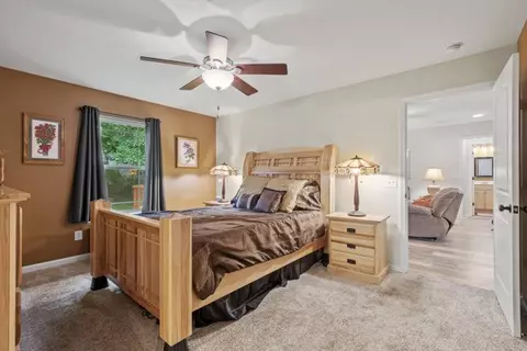 Bedroom - 414 Grace St, Springfield, TN 37172 photo 2 of 2