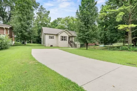 Exterior - 414 Grace St, Springfield, TN 37172 photo 2 of 6