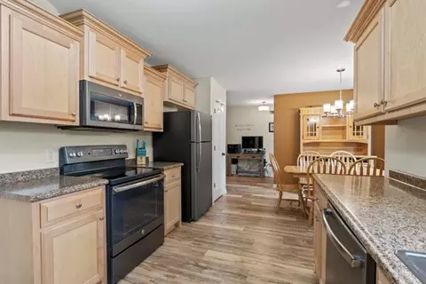 Kitchen - 414 Grace St, Springfield, TN 37172 photo 1 of 1
