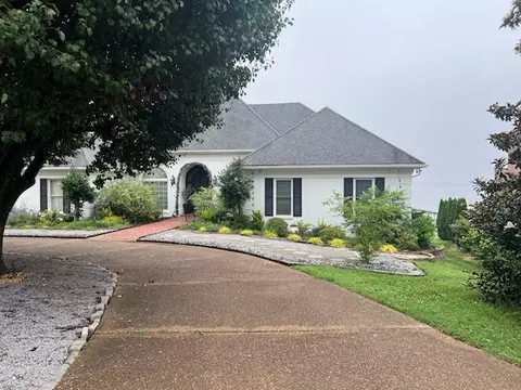 108 Governors Point Blvd, Hendersonville, TN 37075