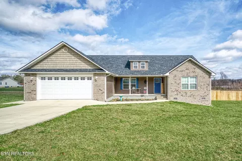 177 Colby Cir, Crossville, TN 38571