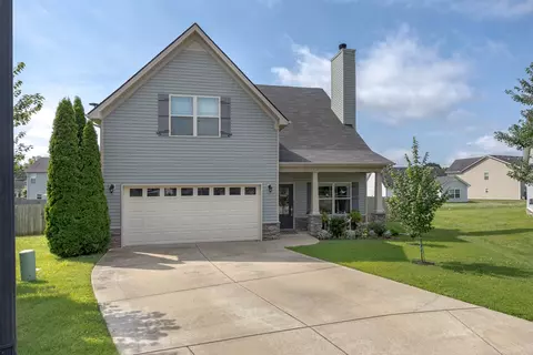 8008 Lakota Ct, Spring Hill, TN 37174