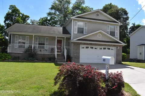 6853 Saint Croix Ln, Knoxville, TN 37918
