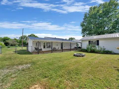 Exterior - 242 Long St E, Mcewen, TN 37101 photo 3 of 6