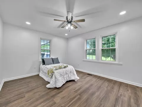 Bedroom - 242 Long St E, Mcewen, TN 37101 photo 3 of 5