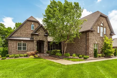 1673 Foxland Blvd, Gallatin, TN 37066