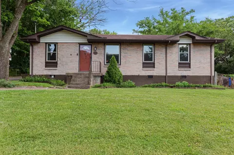 324 Janette Ave, Goodlettsville, TN 37072