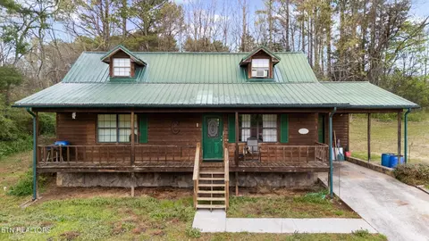 1240 Lincoln Dr, Madisonville, TN 37354