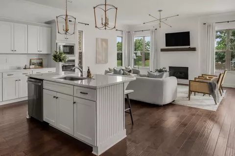 Kitchen - 449 River Bluff Dr, Franklin, TN 37064 photo 2 of 11