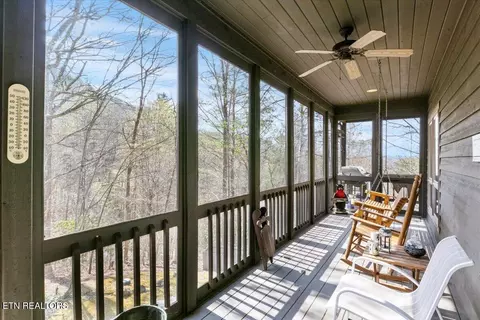 Exterior - 802 Stonegate Way, Townsend, TN 37882 photo 5 of 7