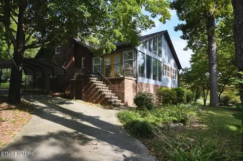 1705 N Hills Blvd, Knoxville, TN 37917