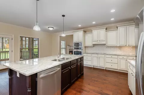 427 Fieldstone Dr, White House, TN 37188