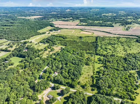 8524 Taliaferro Rd, Eagleville, TN 37060 photo 11