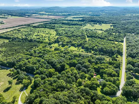 8524 Taliaferro Rd, Eagleville, TN 37060 photo 4