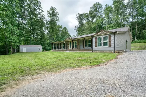 1901 Rickman Rd, Livingston, TN 38570
