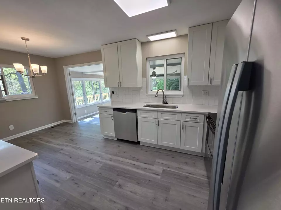  263 Iroquois Rd, Oak Ridge, TN 37830 photo 5