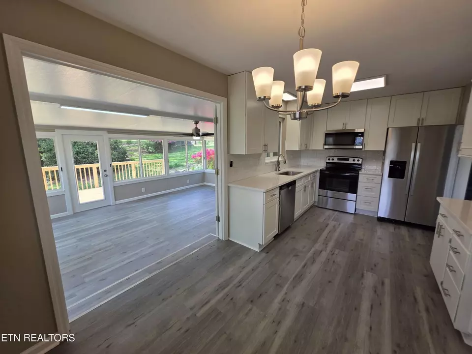  263 Iroquois Rd, Oak Ridge, TN 37830 photo 8