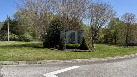 31 Indigo Bunting Dr, Harriman, TN 37748