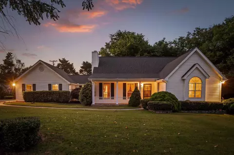 20 Debbie Ln, Ringgold, GA 30736