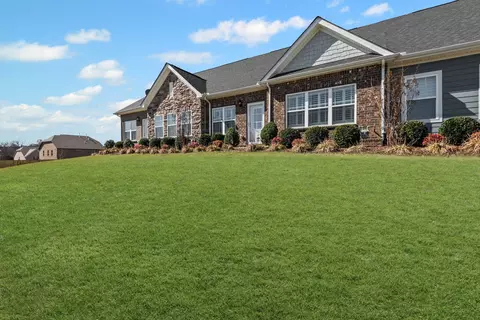 1817 Neswick Ct, Gallatin, TN 37066