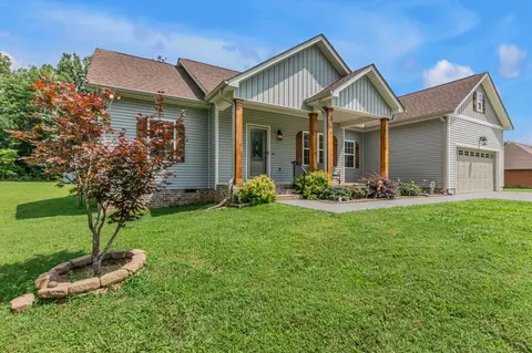 65 Caldwell Dr, Estill Springs, TN 37330
