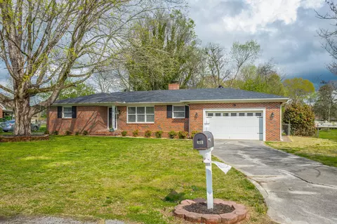 614 Phillips Ave, Jasper, TN 37347 photo 3