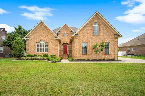 3358 Shady Forest Dr, Murfreesboro, TN 37128