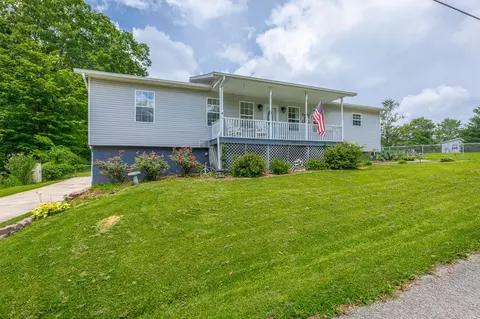 78 Gray Rd, Signal Mountain, TN 37377