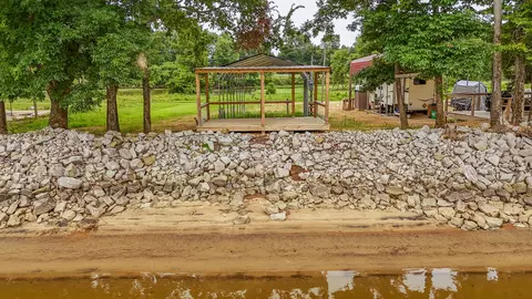 735 Praire Land Dr, Savannah, TN 38372