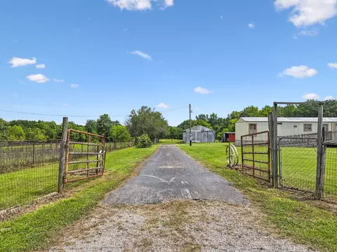 145 Mcafee Rd, Morrison, TN 37357 photo 3