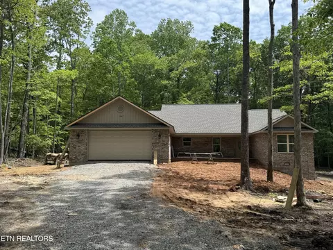 1847 Chinkapin Tr, Monterey, TN 38574