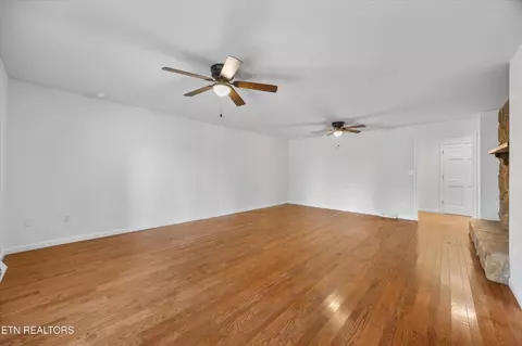 Living - 1701 Talbott Kansas Rd, Talbott, TN 37877 photo 2 of 3