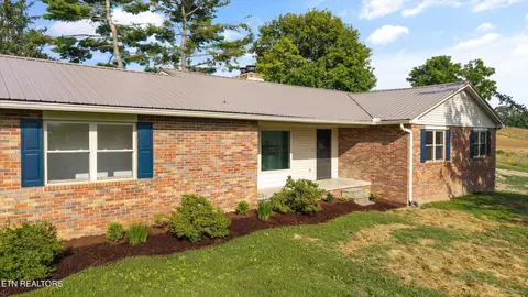 Exterior - 1701 Talbott Kansas Rd, Talbott, TN 37877 photo 3 of 9