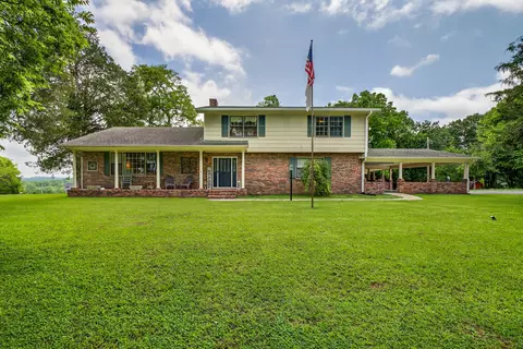 1802 Dunroamin Ln, Fayetteville, TN 37334