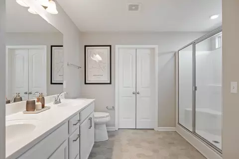 Bath - 509 Eagleview Dr, Eagleville, TN 37060 photo 2 of 4