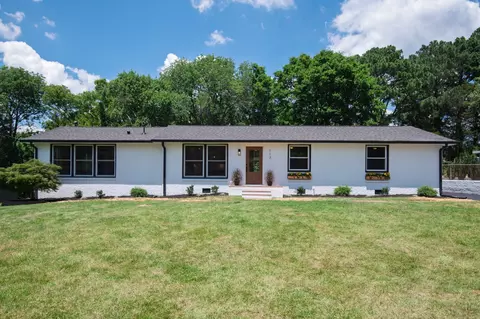 113 Melanie Dr, Hendersonville, TN 37075