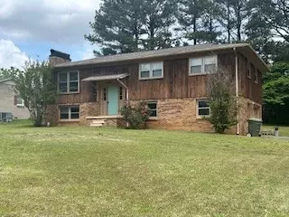1708 Deer Hollow Dr, Lawrenceburg, TN 38464