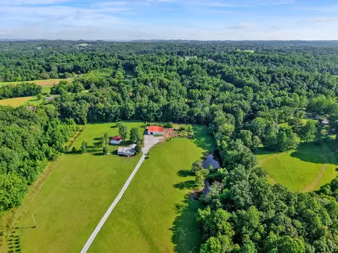 View/Area - 3340 Highway 52 E, Bethpage, TN 37022 photo 6 of 23