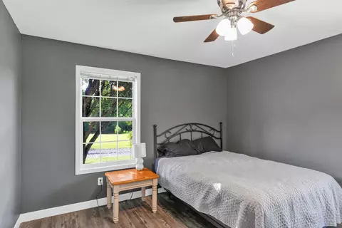 Bedroom - 3340 Highway 52 E, Bethpage, TN 37022 photo 3 of 3