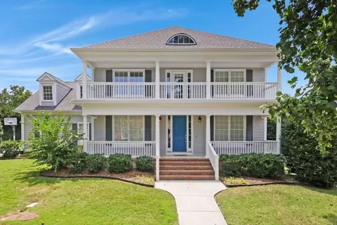 1684 Chippenham Dr, Hixson, TN 37343