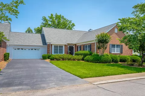 1099 Constitution Dr, Chattanooga, TN 37405