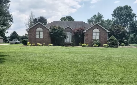 1000 Nina Dr, Springfield, TN 37172