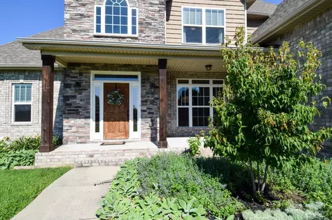216 Honeysuckle Ln, Lebanon, TN 37087