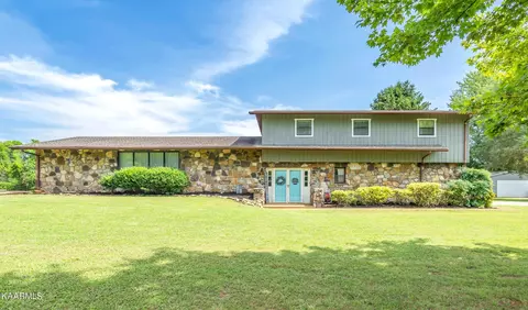 1250 Clendenen Rd, Maryville, TN 37801