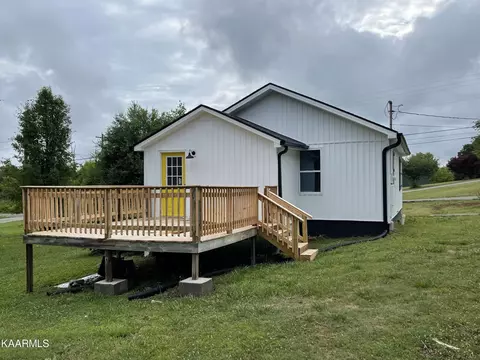 847 N Wright Rd, Alcoa, TN 37701 photo 2
