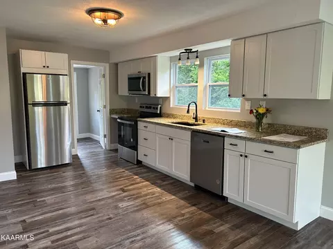 847 N Wright Rd, Alcoa, TN 37701 photo 12