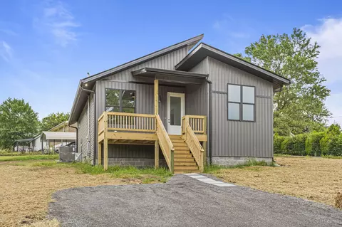 1144 Apple St, Lewisburg, TN 37091