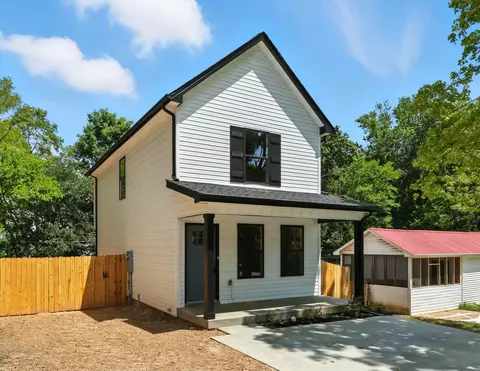 122712 Greenfield Dr, Clarksville, TN 37040