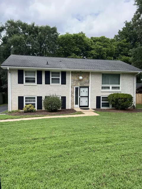 4805 Bowfield Dr, Antioch, TN 37013