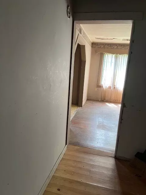 Entry Way - 512 Main St, Baxter, TN 38544 photo 1 of 2